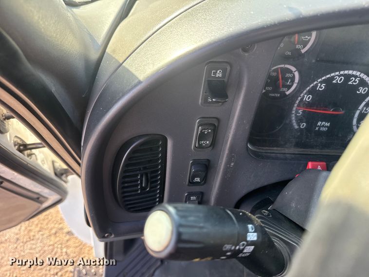 image for item EG1751 2007 Freightliner Business Class M2 crane truck