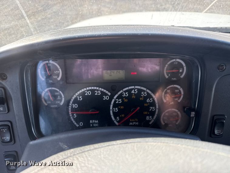 image for item EG1751 2007 Freightliner Business Class M2 crane truck