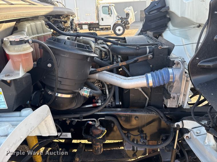 image for item EG1751 2007 Freightliner Business Class M2 crane truck