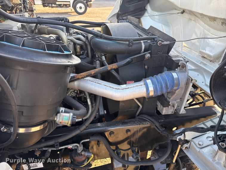 image for item EG1751 2007 Freightliner Business Class M2 crane truck