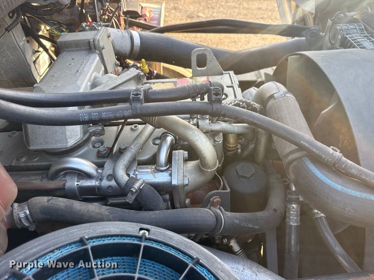 image for item EG1751 2007 Freightliner Business Class M2 crane truck