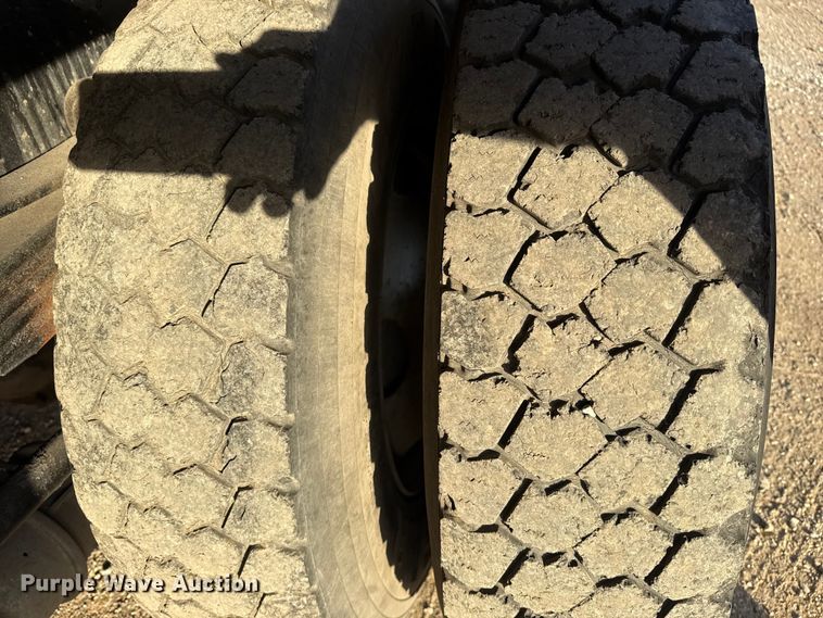 image for item EG1751 2007 Freightliner Business Class M2 crane truck