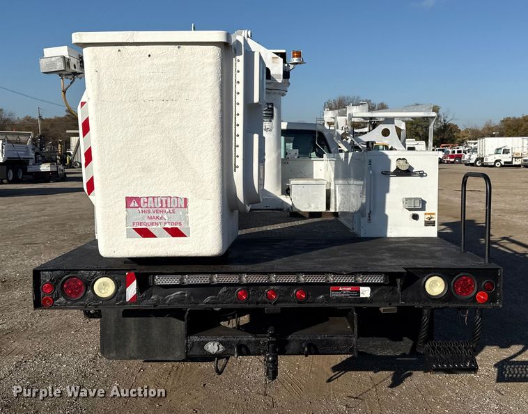 image for item EG1754 2011 Ford F450 Super Duty bucket truck