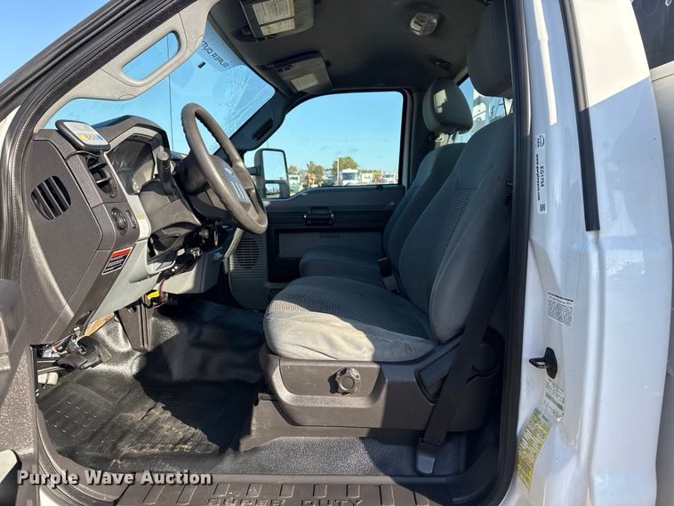 image for item EG1754 2011 Ford F450 Super Duty bucket truck