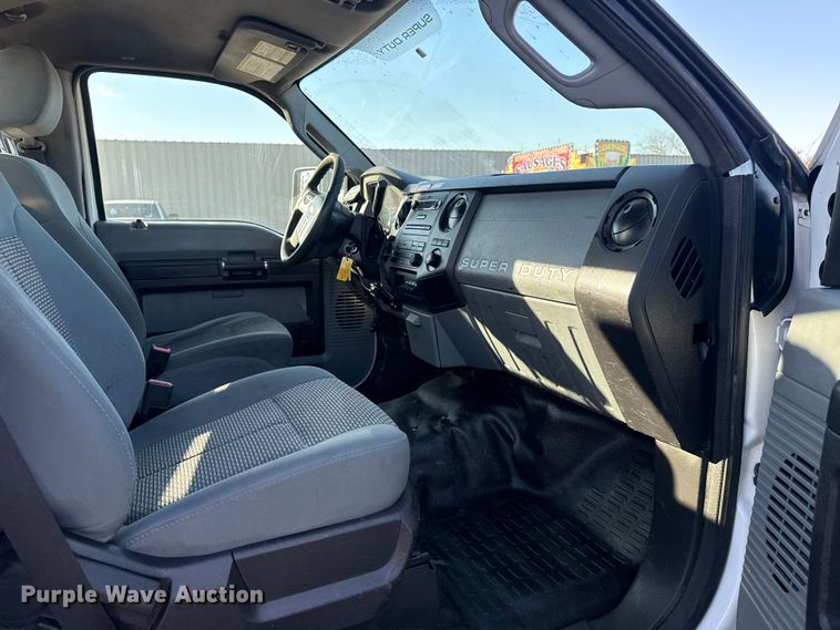 image for item EG1754 2011 Ford F450 Super Duty bucket truck