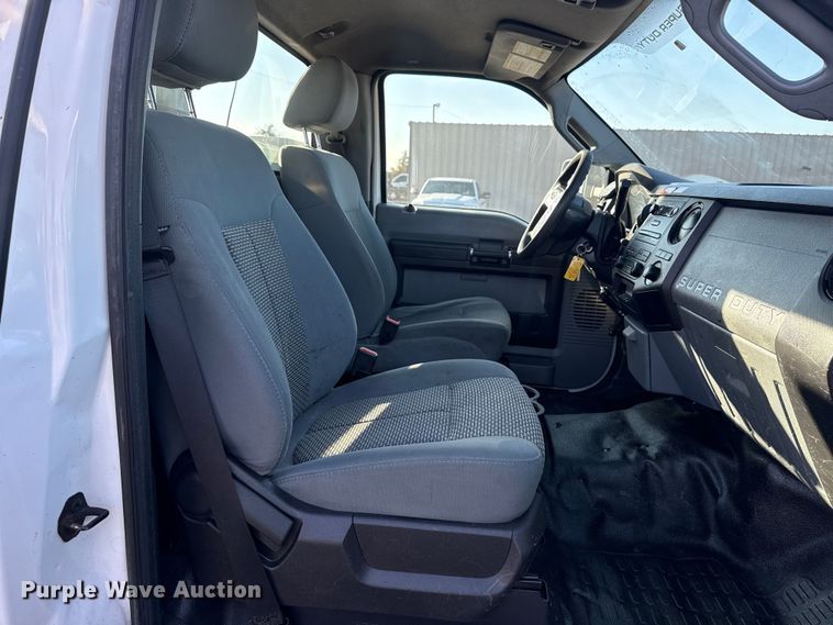 image for item EG1754 2011 Ford F450 Super Duty bucket truck