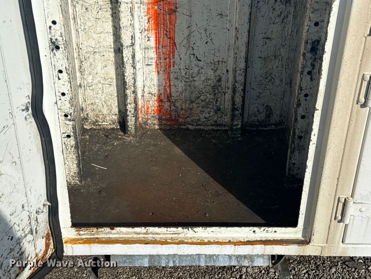 image for item EG1757 2013 International 7600 crane truck