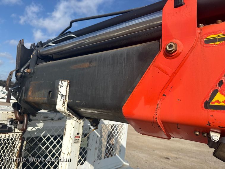 image for item EG1757 2013 International 7600 crane truck