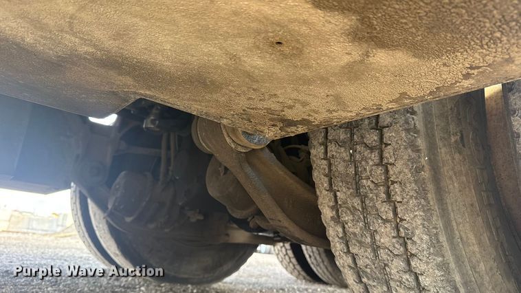 image for item EG1757 2013 International 7600 crane truck