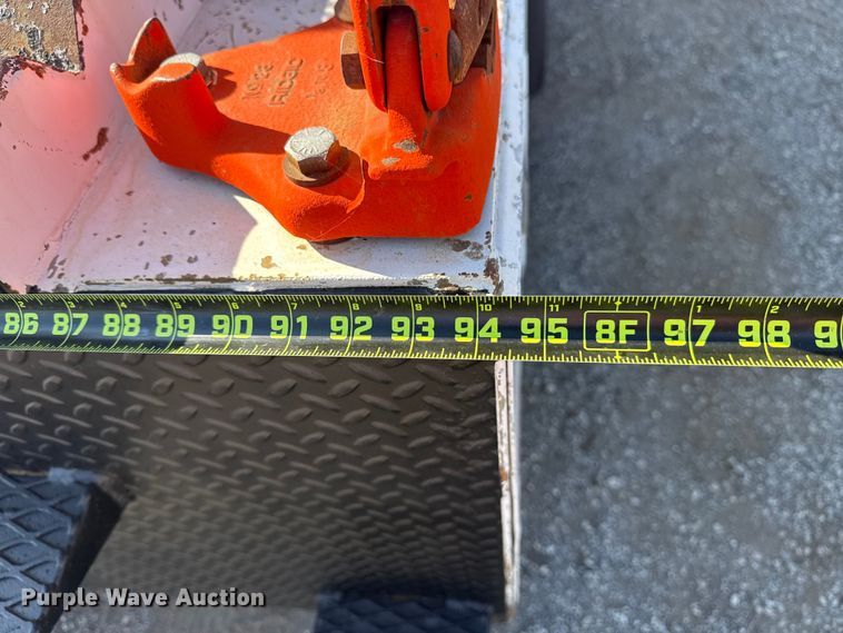 image for item EG1761 2010 Kenworth T370 utility / service truck