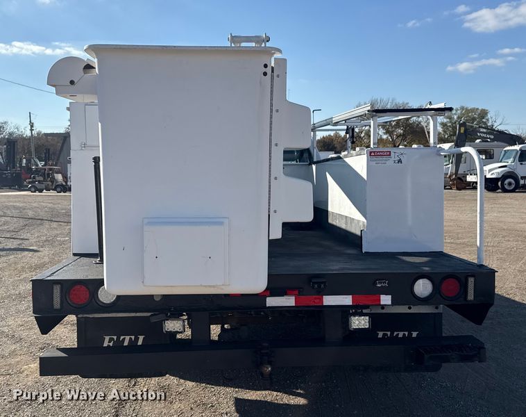image for item EG1763 2011 Ford F450 Super Duty bucket truck