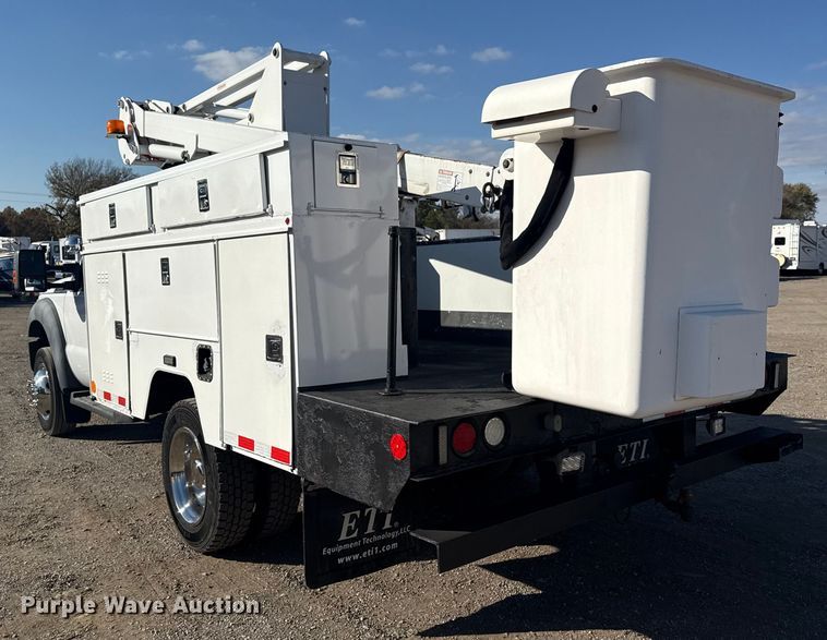 image for item EG1763 2011 Ford F450 Super Duty bucket truck