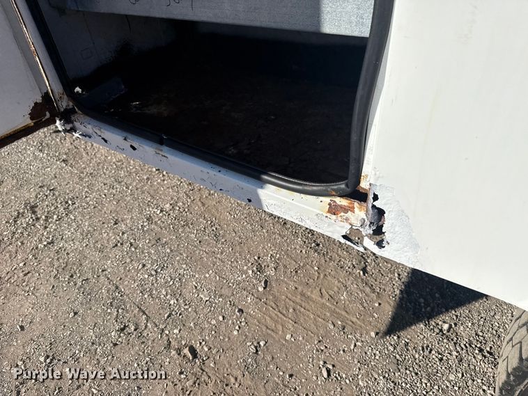 image for item EG1763 2011 Ford F450 Super Duty bucket truck