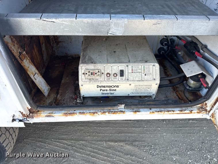 image for item EG1763 2011 Ford F450 Super Duty bucket truck