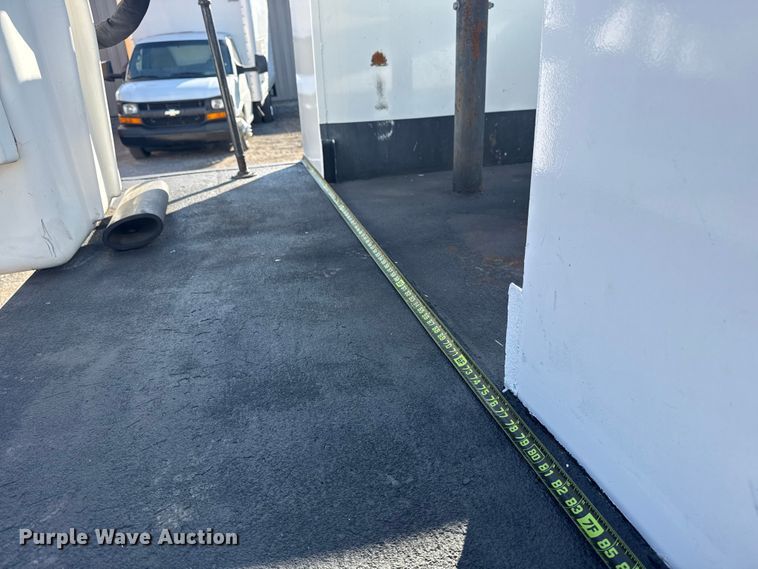 image for item EG1763 2011 Ford F450 Super Duty bucket truck