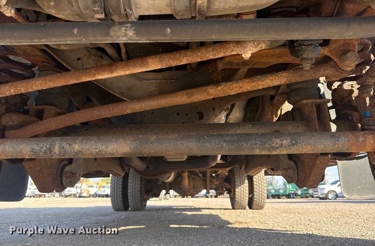 image for item EG1763 2011 Ford F450 Super Duty bucket truck