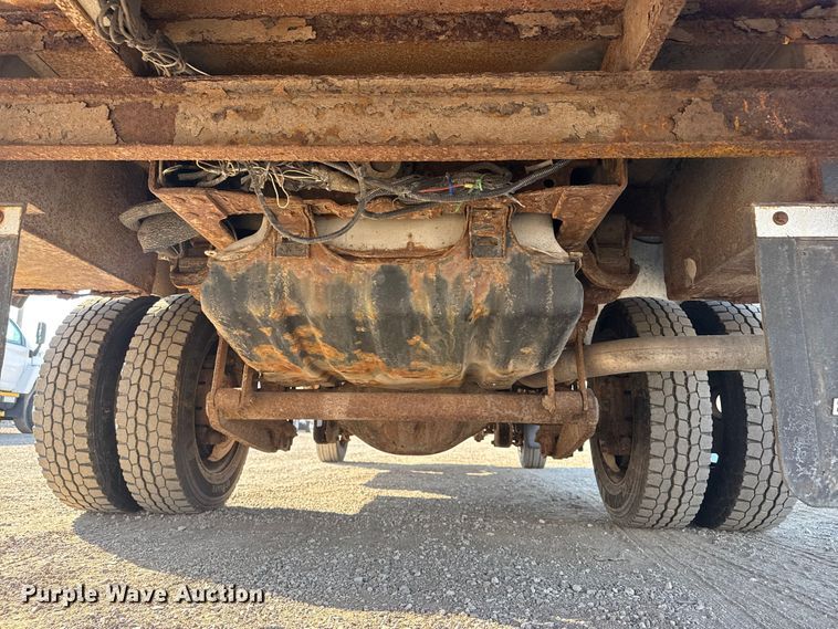 image for item EG1763 2011 Ford F450 Super Duty bucket truck