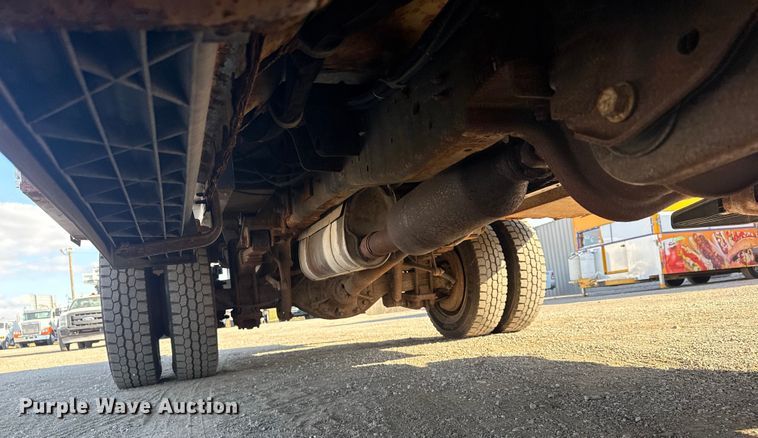 image for item EG1763 2011 Ford F450 Super Duty bucket truck