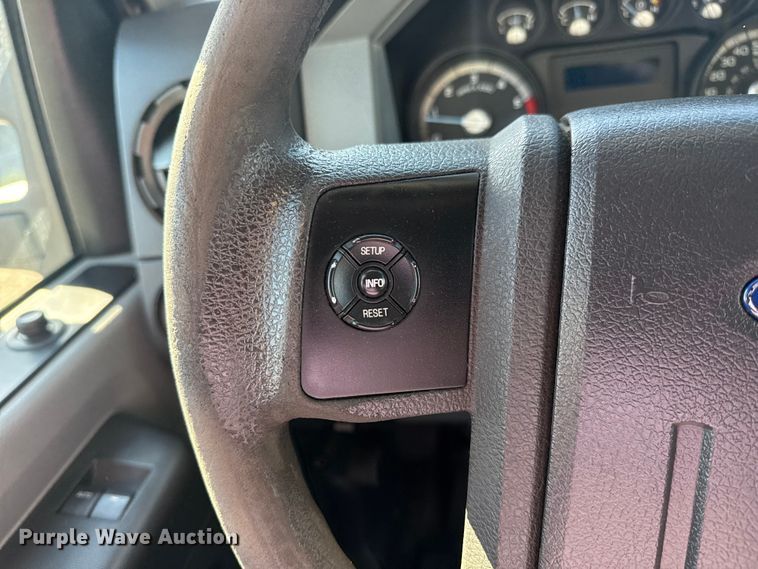 image for item EG1763 2011 Ford F450 Super Duty bucket truck