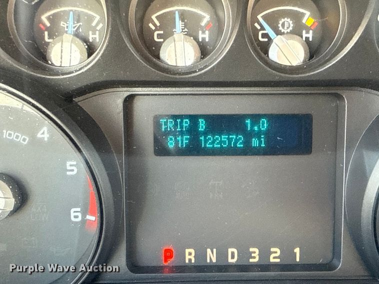 image for item EG1763 2011 Ford F450 Super Duty bucket truck