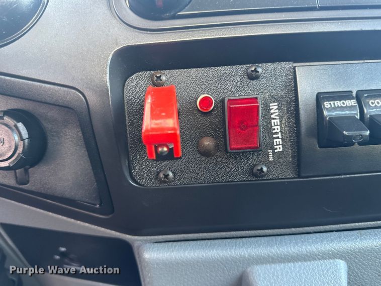 image for item EG1763 2011 Ford F450 Super Duty bucket truck