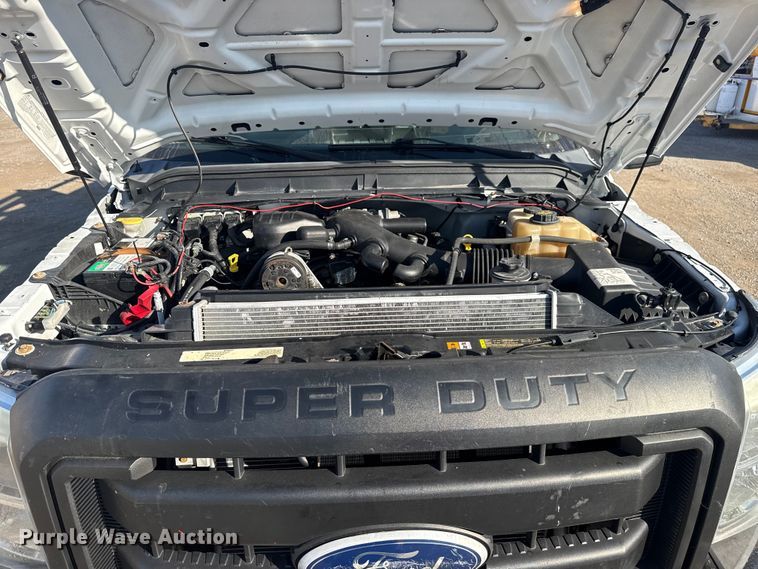 image for item EG1763 2011 Ford F450 Super Duty bucket truck