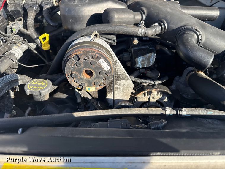 image for item EG1763 2011 Ford F450 Super Duty bucket truck