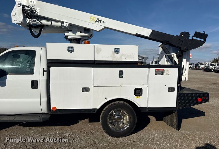 image for item EG1764 2011 Ford F450 Super Duty XL bucket truck