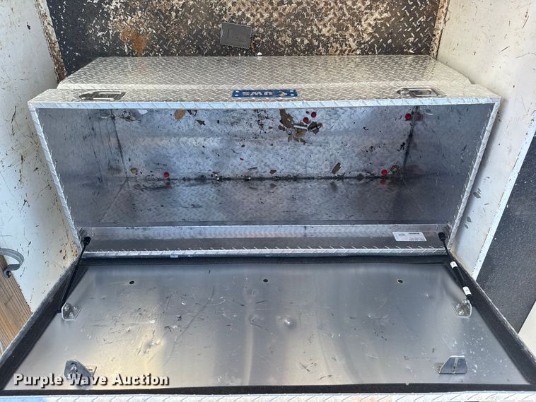 image for item EG1764 2011 Ford F450 Super Duty XL bucket truck