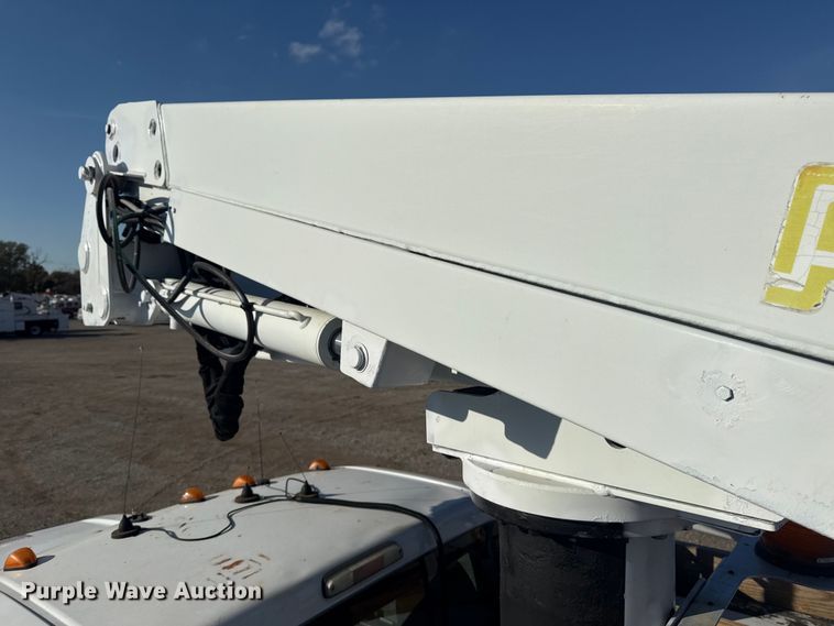 image for item EG1764 2011 Ford F450 Super Duty XL bucket truck