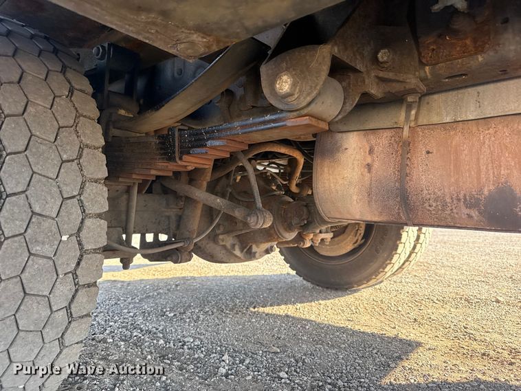 image for item EG1764 2011 Ford F450 Super Duty XL bucket truck