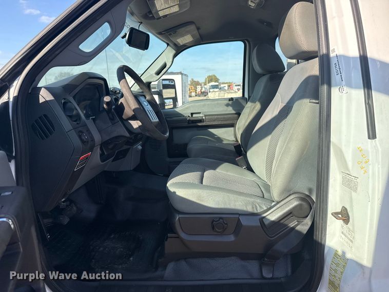 image for item EG1764 2011 Ford F450 Super Duty XL bucket truck