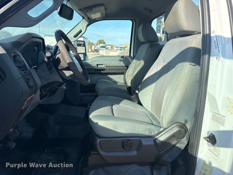 image for item EG1764 2011 Ford F450 Super Duty XL bucket truck