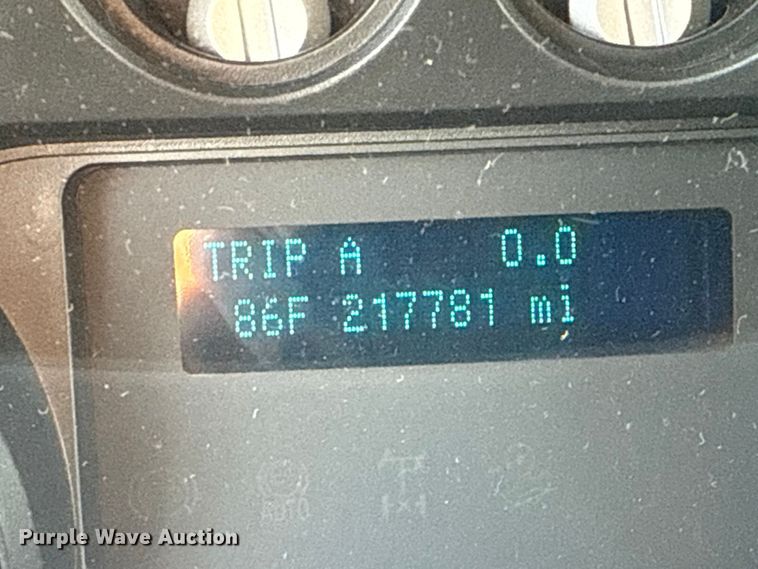 image for item EG1764 2011 Ford F450 Super Duty XL bucket truck