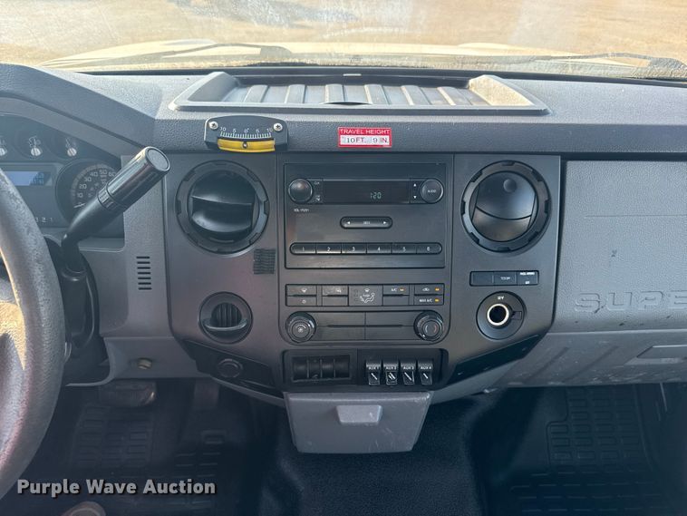 image for item EG1764 2011 Ford F450 Super Duty XL bucket truck