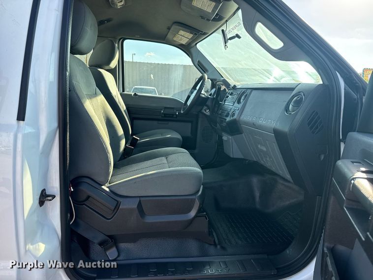 image for item EG1764 2011 Ford F450 Super Duty XL bucket truck