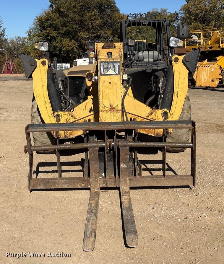 image for item EG8270 2003 Caterpillar TH360B telehandler