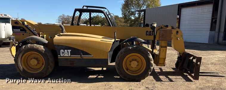 image for item EG8270 2003 Caterpillar TH360B telehandler