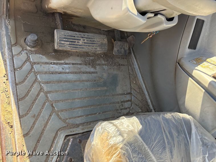 image for item EG8270 2003 Caterpillar TH360B telehandler