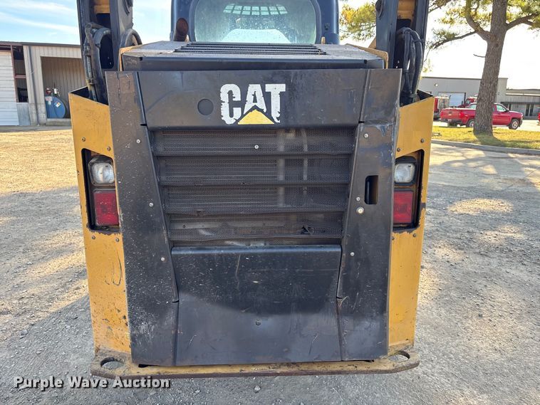 image for item EG8271 2014 Caterpillar 242D skid steer loader