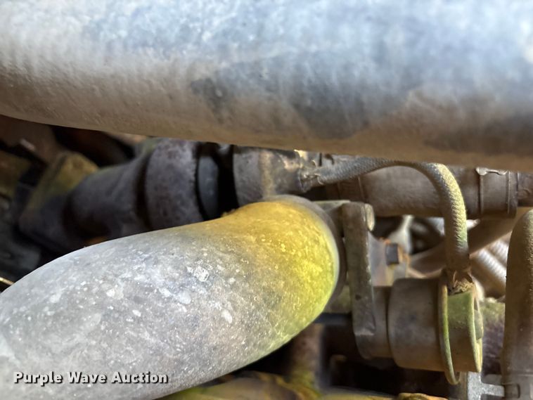 image for item EG8271 2014 Caterpillar 242D skid steer loader