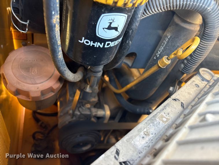 image for item EG8281 2013 John Deere 333DT tracked skid steer loader