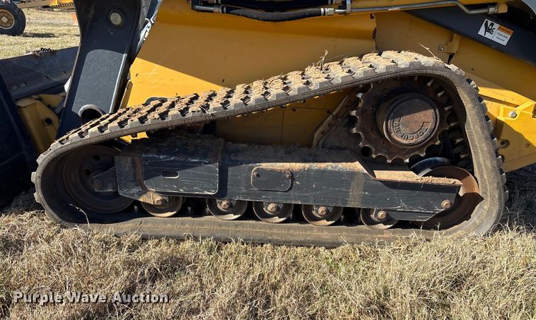 image for item EG8281 2013 John Deere 333DT tracked skid steer loader