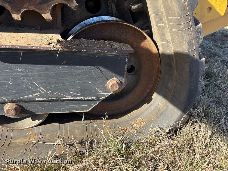 image for item EG8281 2013 John Deere 333DT tracked skid steer loader