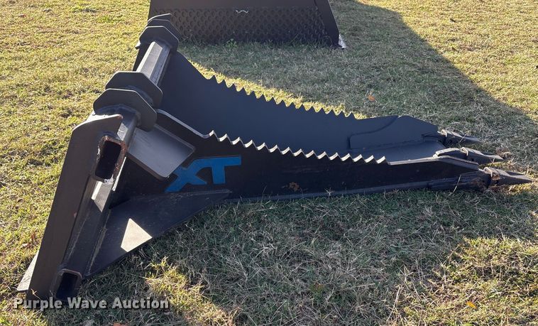 image for item EG8282 Cut XT skid steer bucket