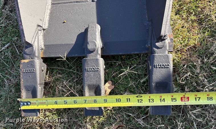 image for item EG8282 Cut XT skid steer bucket