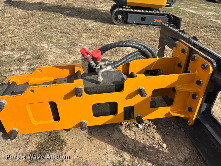 image for item EG8288 2025 GIYI P680 skid steer post driver