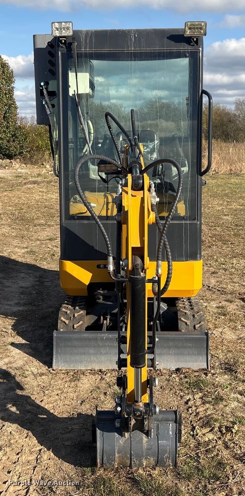 EXCAVADORA AGT QK18RXSC