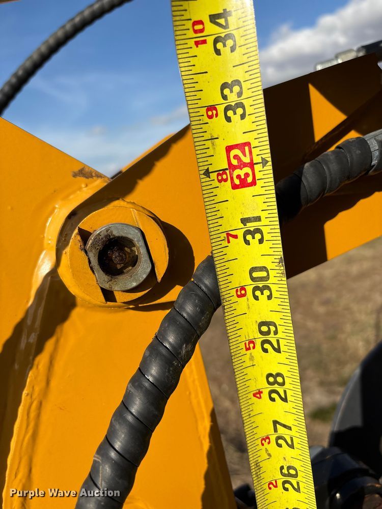 image for item EG8289 AGT QK18RXS-C mini excavator