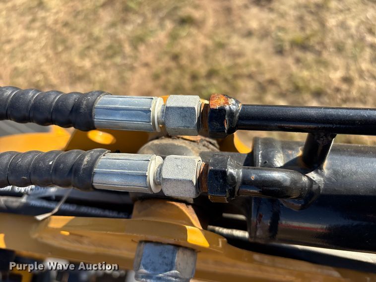 image for item EG8289 AGT QK18RXS-C mini excavator